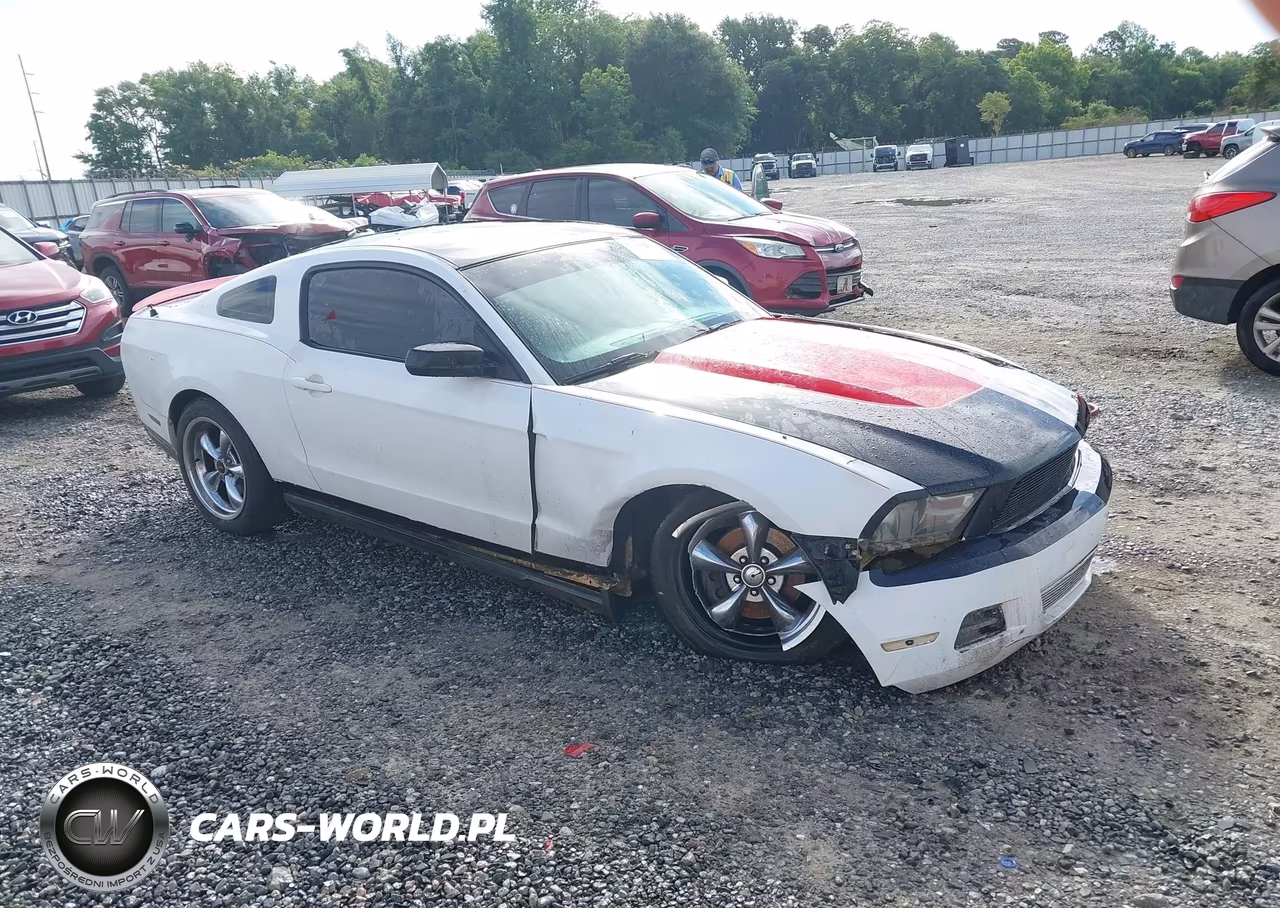 2012 Ford Mustang V6