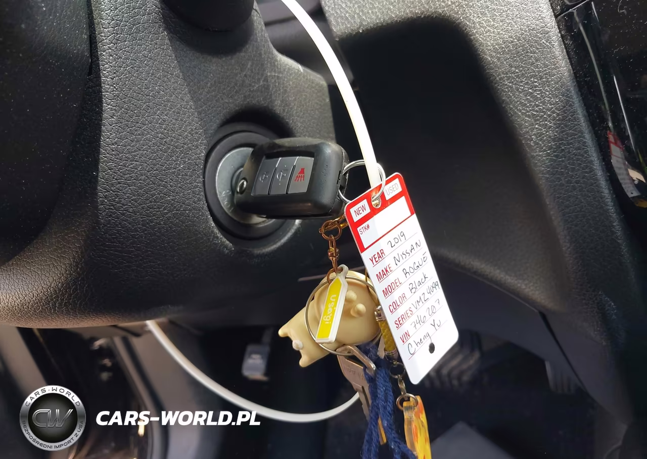 2019 Nissan Rogue S VIN:5N1AT2MVXKC746207 - 11