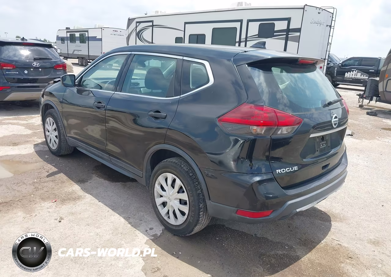 2019 Nissan Rogue S VIN:5N1AT2MVXKC746207 - 3