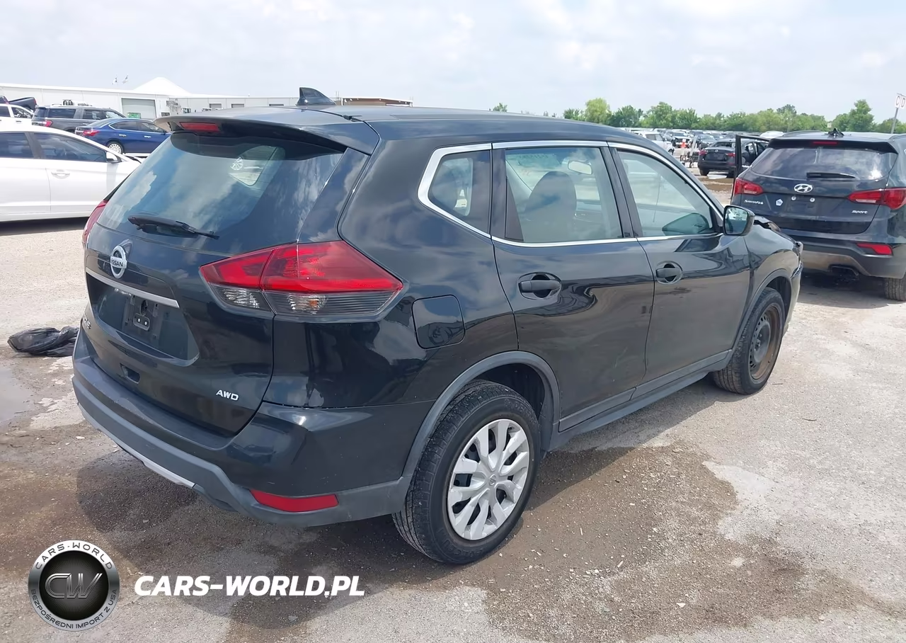 2019 Nissan Rogue S VIN:5N1AT2MVXKC746207 - 4