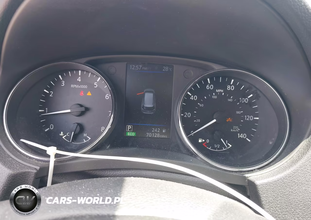 2019 Nissan Rogue S VIN:5N1AT2MVXKC746207 - 7