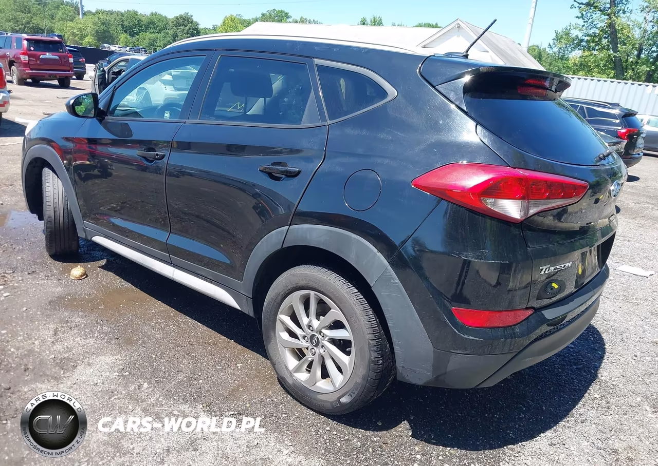 2017 Hyundai Tucson Se VIN:KM8J33A40HU370637 - 3