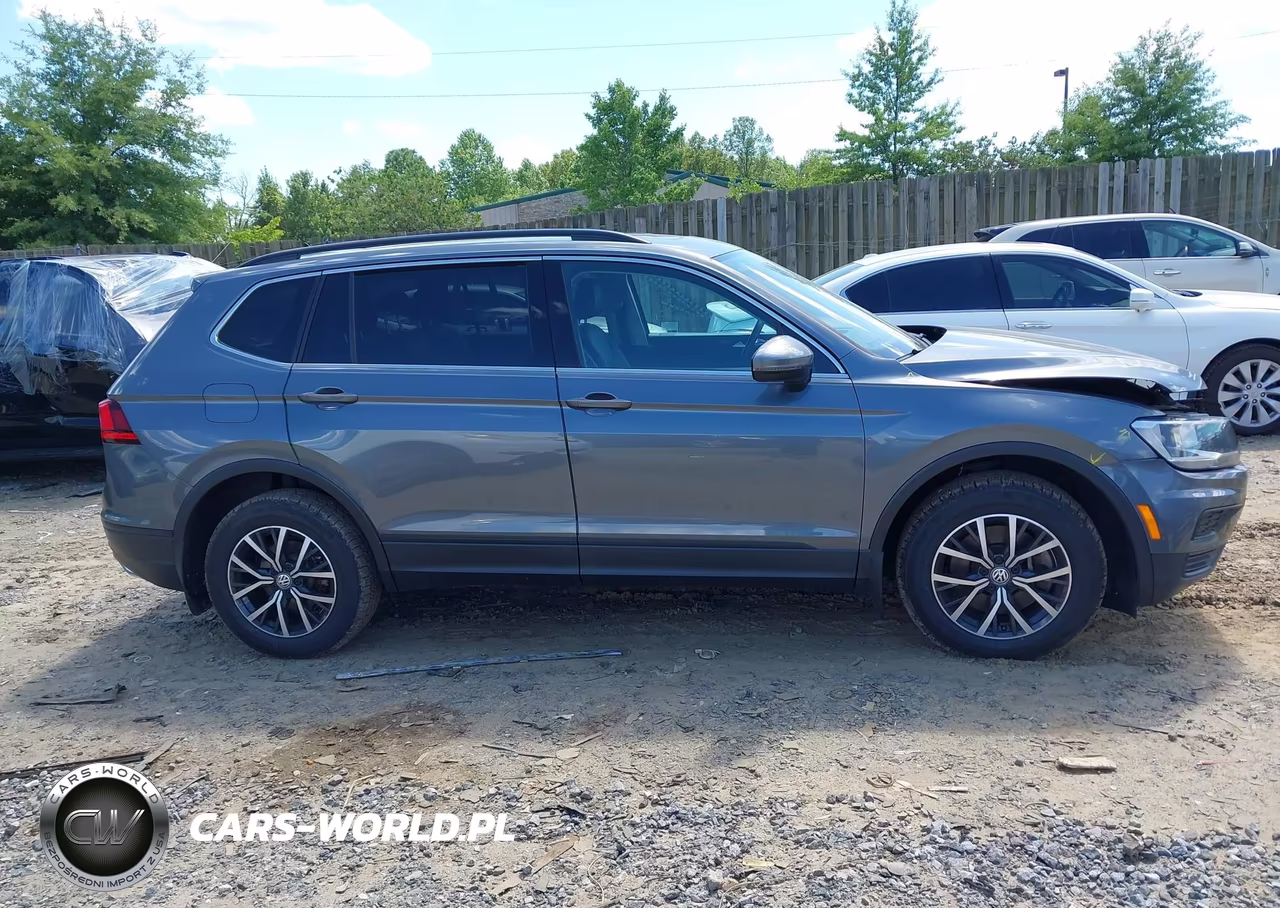 2019 Volkswagen Tiguan 2.0T Se-2.0T Sel-2.0T Sel R-Line-2.0T Sel R-Line Black VIN:3VV2B7AX8KM127555 - 13