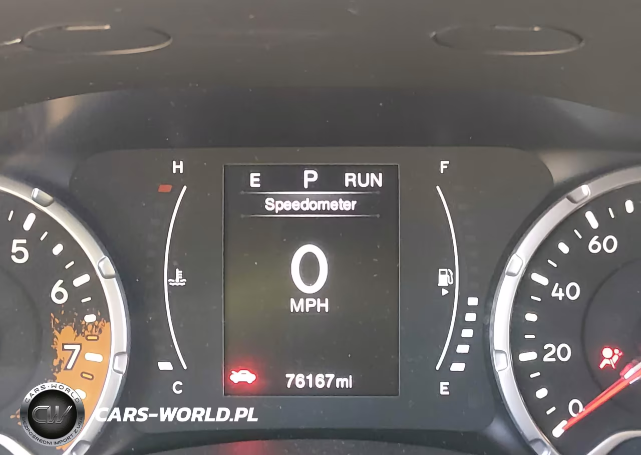 2018 Jeep Renegade Latitude 4X4 VIN:ZACCJBBB9JPG95210 - 15