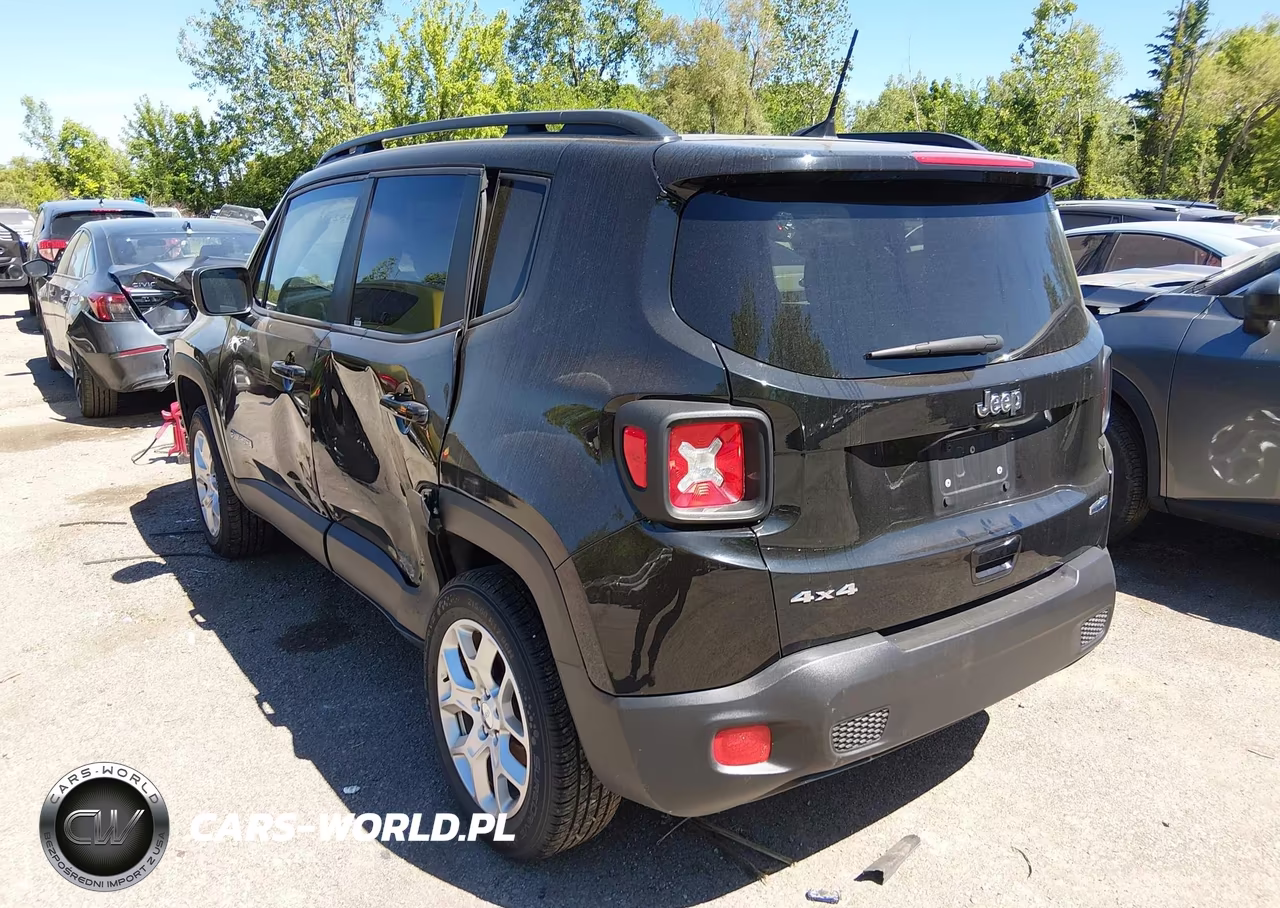 2018 Jeep Renegade Latitude 4X4 VIN:ZACCJBBB9JPG95210 - 3