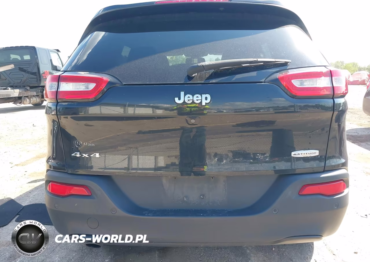 2016 Jeep Cherokee Latitude VIN:1C4PJMCB0GW167255 - 16