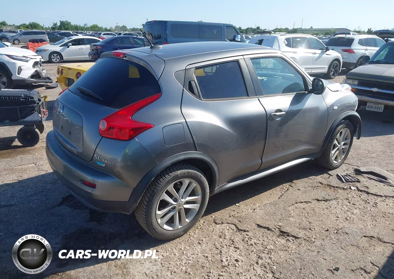2014 Nissan Juke Sl VIN:JN8AF5MV5ET359604 - 4