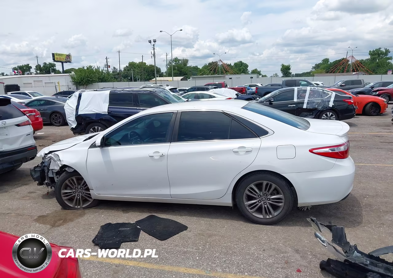 2016 Toyota Camry Se VIN:4T1BF1FK0GU137315 - 15