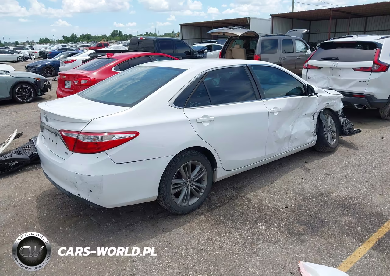 2016 Toyota Camry Se VIN:4T1BF1FK0GU137315 - 4