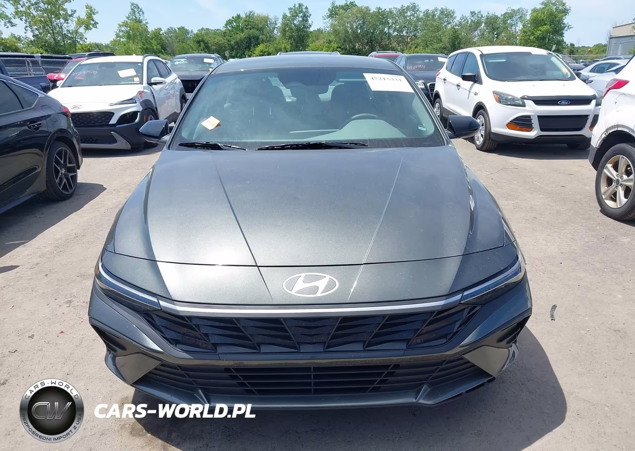 2025 Hyundai Elantra Sel Sport VIN:KMHLM4DG0SU045432 - 12