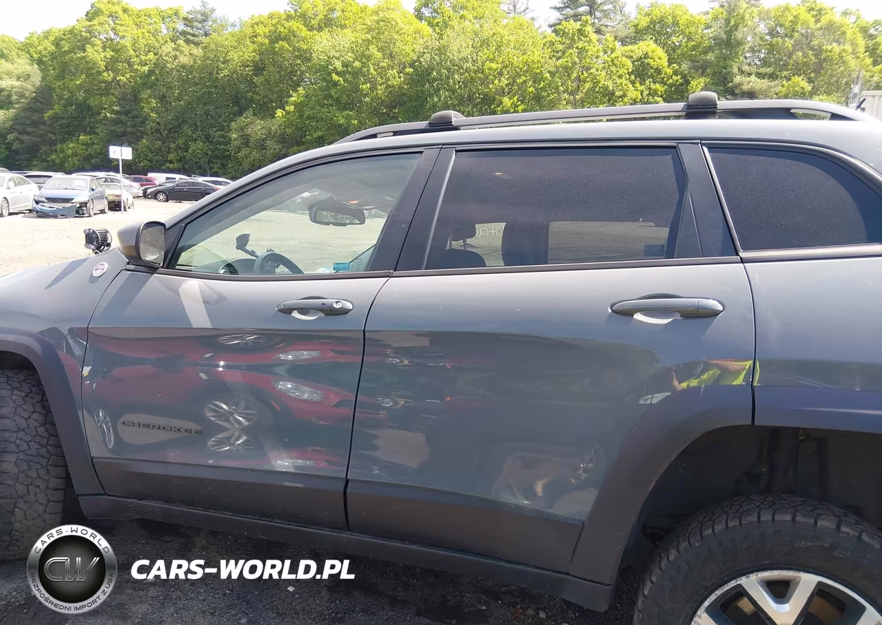 2014 Jeep Cherokee Trailhawk VIN:1C4PJMBS7EW134607 - 15