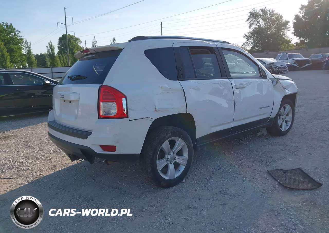 2012 Jeep Compass Sport VIN:1C4NJDBBXCD630582 - 4