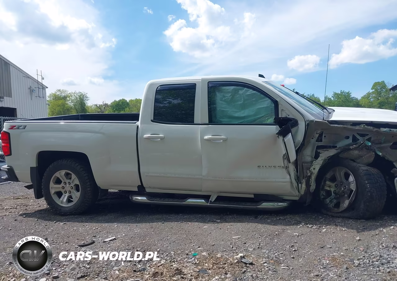 2018 Chevrolet Silverado 1500 2Lt VIN:2GCVKREC9J1113829 - 13
