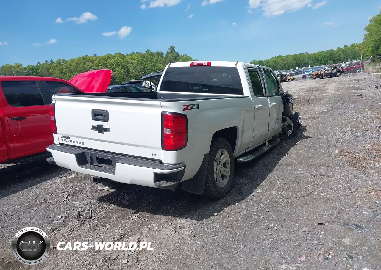 2018 Chevrolet Silverado 1500 2Lt VIN:2GCVKREC9J1113829 - 4
