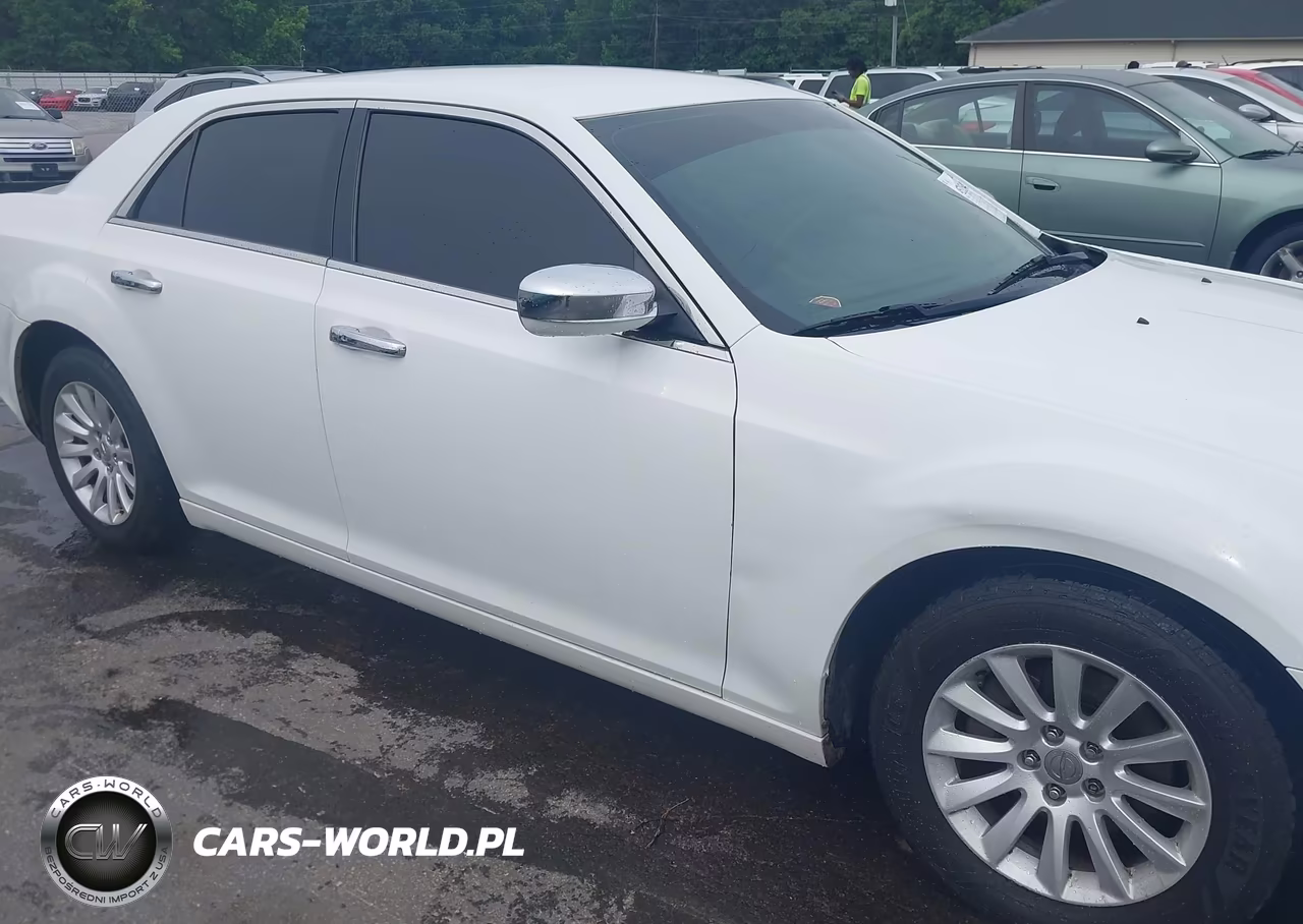 2013 Chrysler 300 Motown VIN:2C3CCAAG7DH595148 - 6