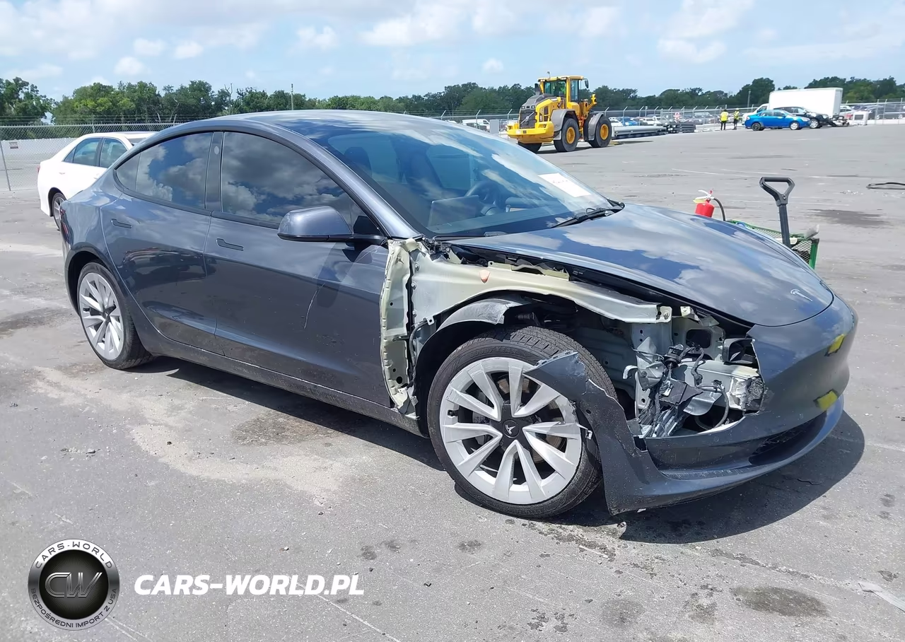 2022 Tesla Model 3 Rear-Wheel Drive – zdjęcie 1 z 17
