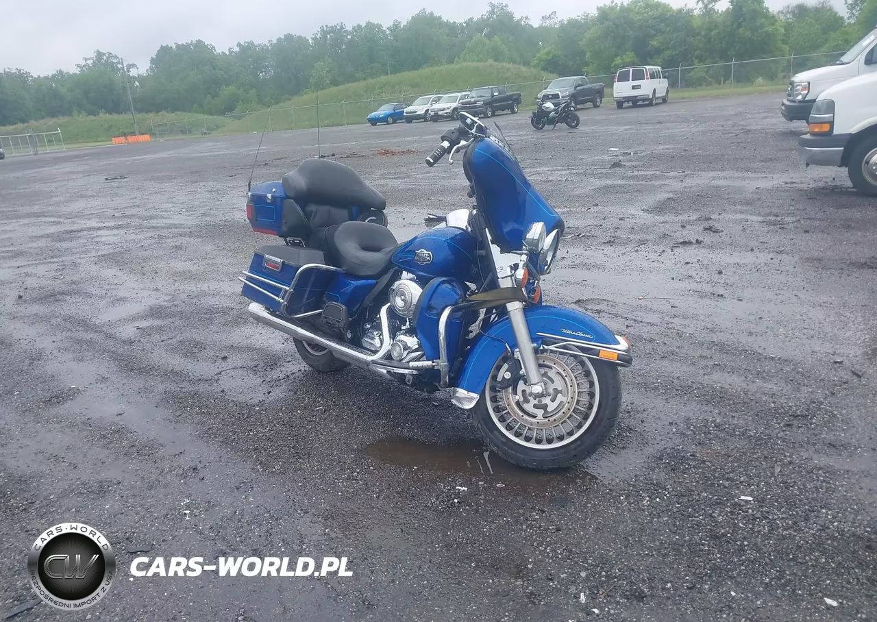 2010 Harley-Davidson Flhtcu – zdjęcie 1 z 13
