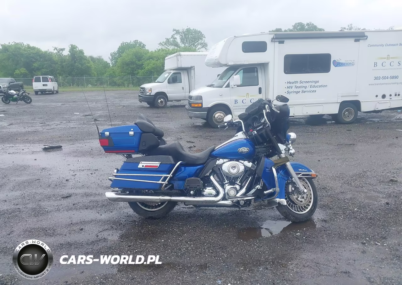 2010 Harley-Davidson Flhtcu VIN:1HD1FC41XAB620169 - 12