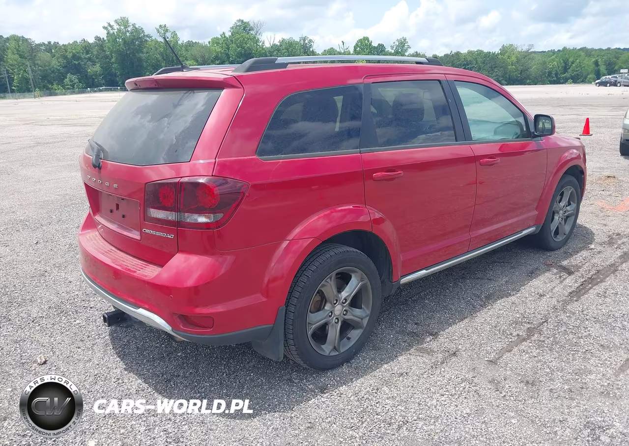 2016 Dodge Journey Crossroad Plus VIN:3C4PDCGB5GT131482 - 4