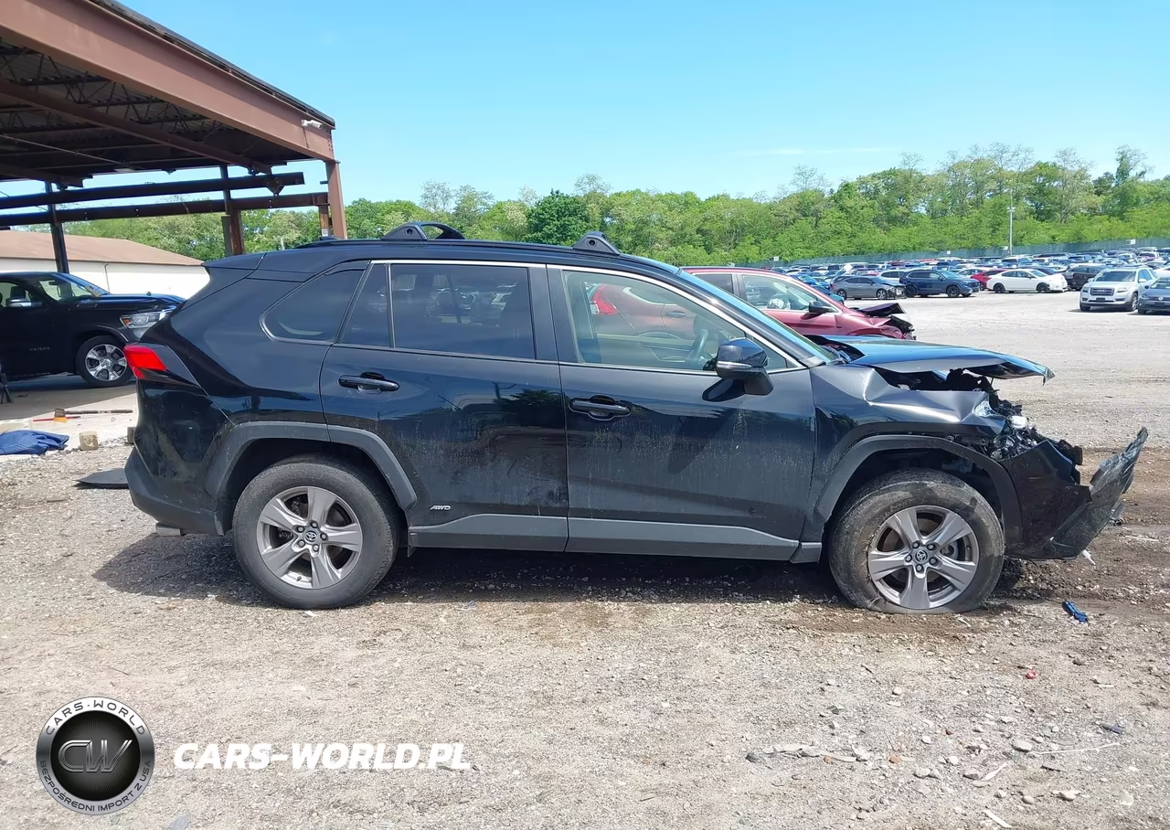 2023 Toyota Rav4 Hybrid Xle VIN:JTMRWRFV1PD179584 - 14