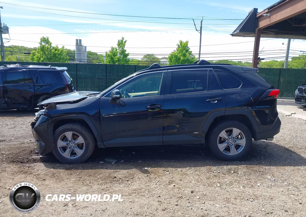 2023 Toyota Rav4 Hybrid Xle VIN:JTMRWRFV1PD179584 - 15