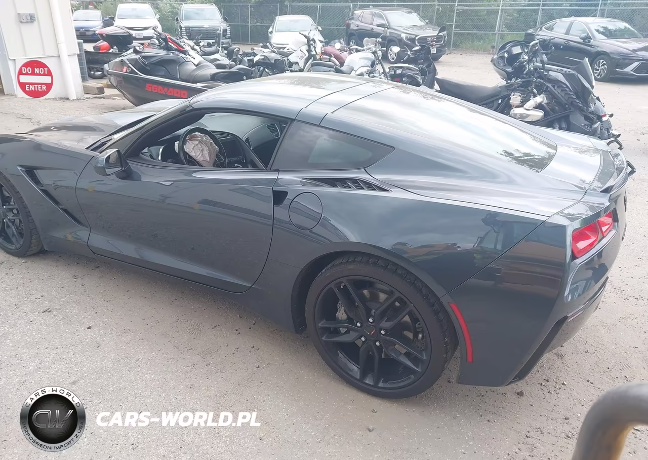 2019 Chevrolet Corvette Stingray VIN:1G1YB2D70K5119004 - 3