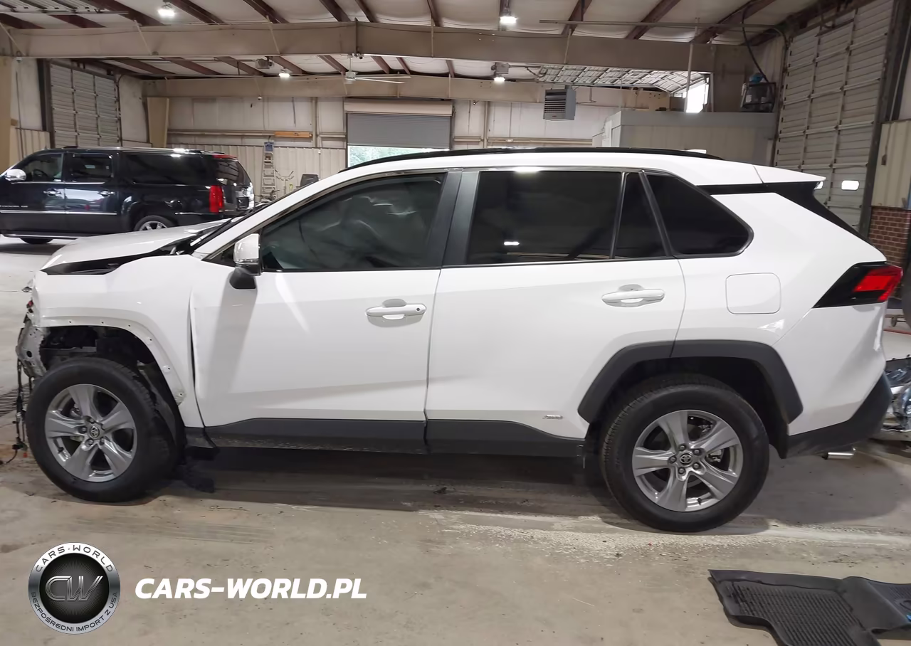2025 Toyota Rav4 Hybrid Xle VIN:4T3RWRFV0SU173769 - 15