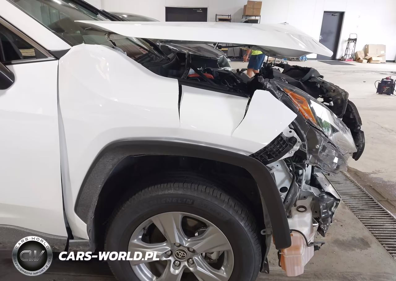 2025 Toyota Rav4 Hybrid Xle VIN:4T3RWRFV0SU173769 - 6