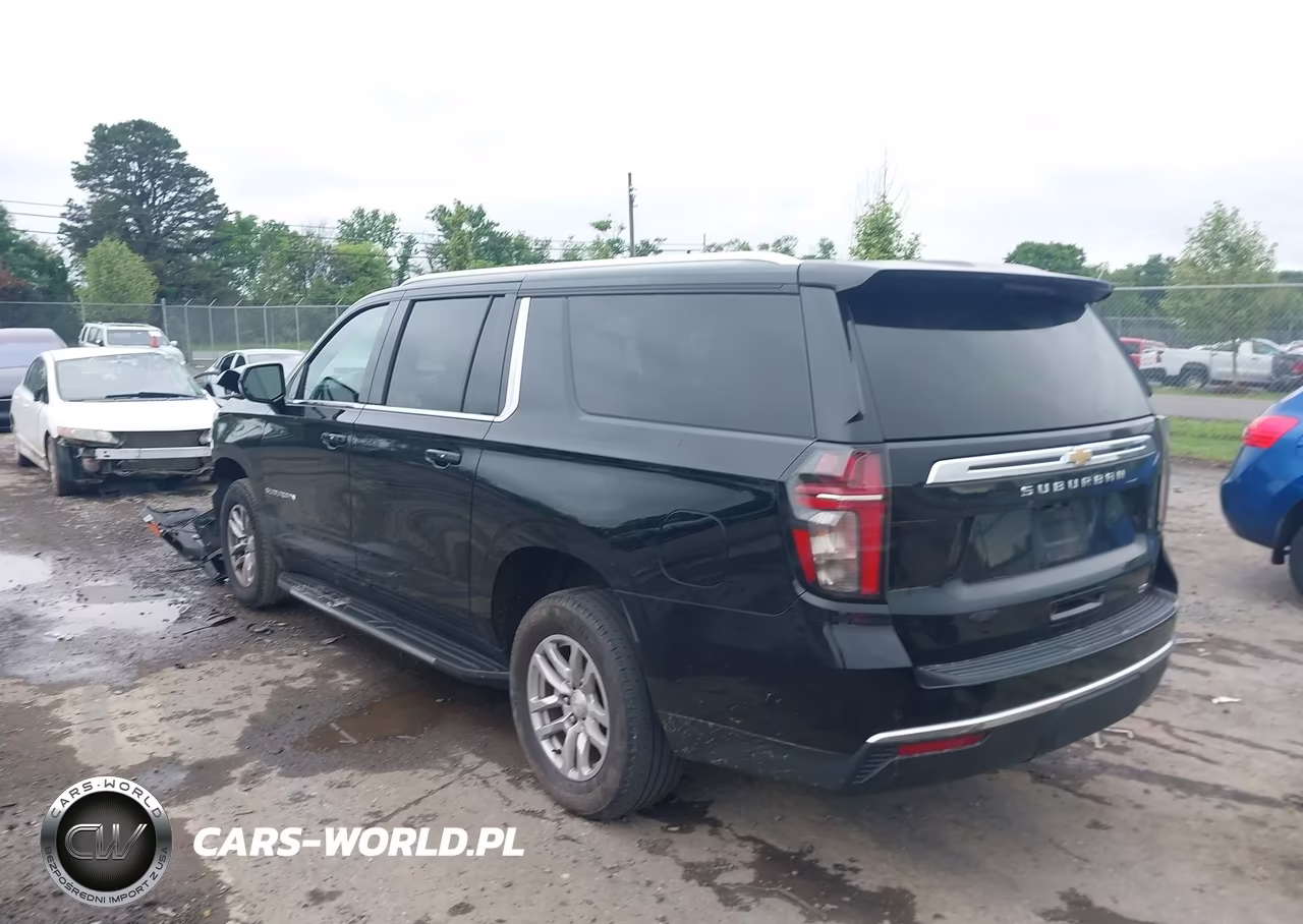 2023 Chevrolet Suburban 4Wd Lt VIN:1GNSKCKD3PR310452 - 3