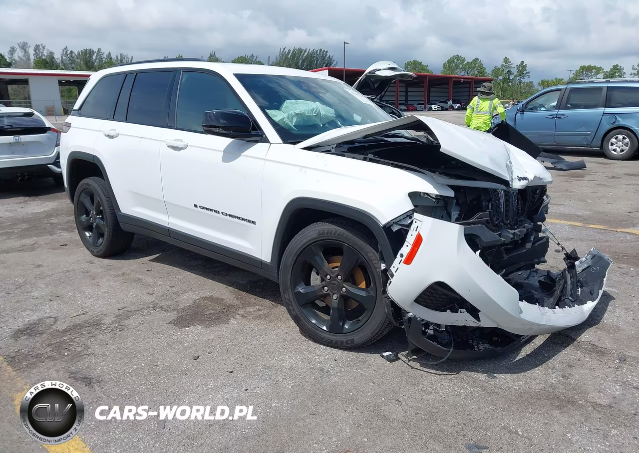 2024 Jeep Grand Cherokee Altitude X 4X4 – zdjęcie 1 z 16