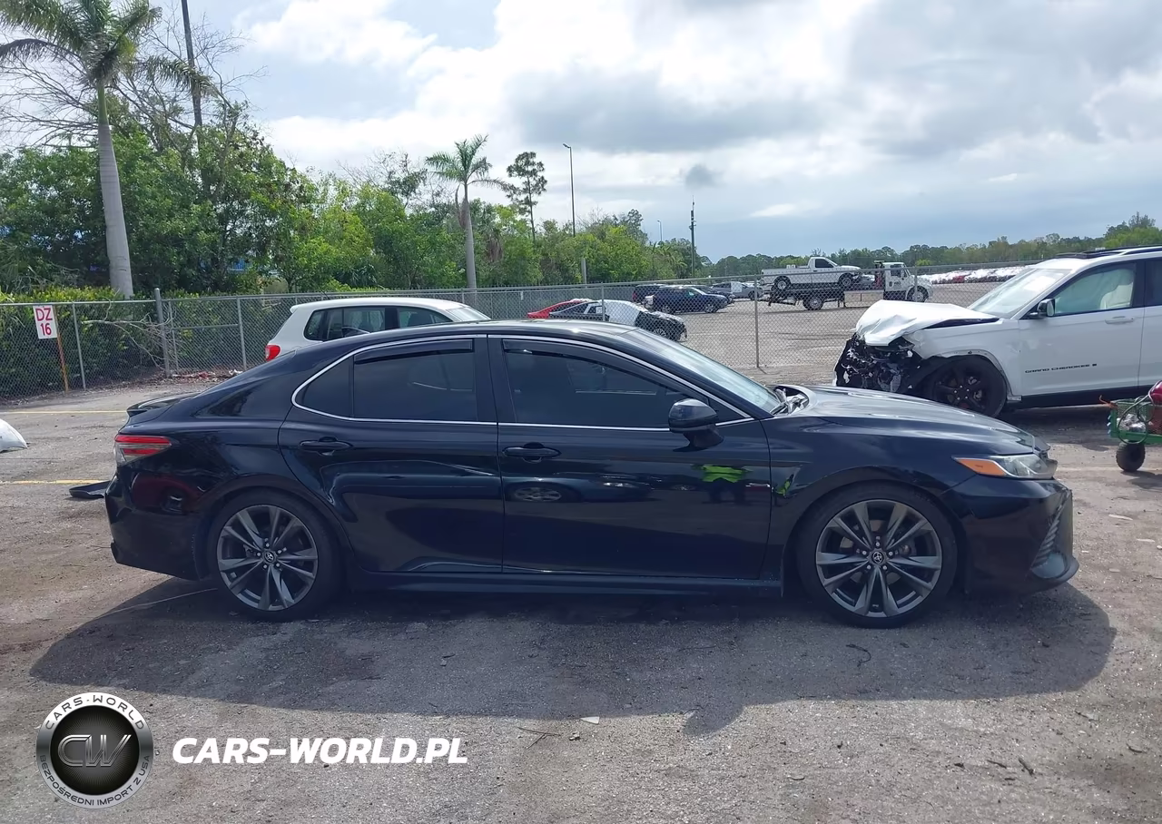 2019 Toyota Camry Se VIN:4T1B11HK6KU742055 - 13