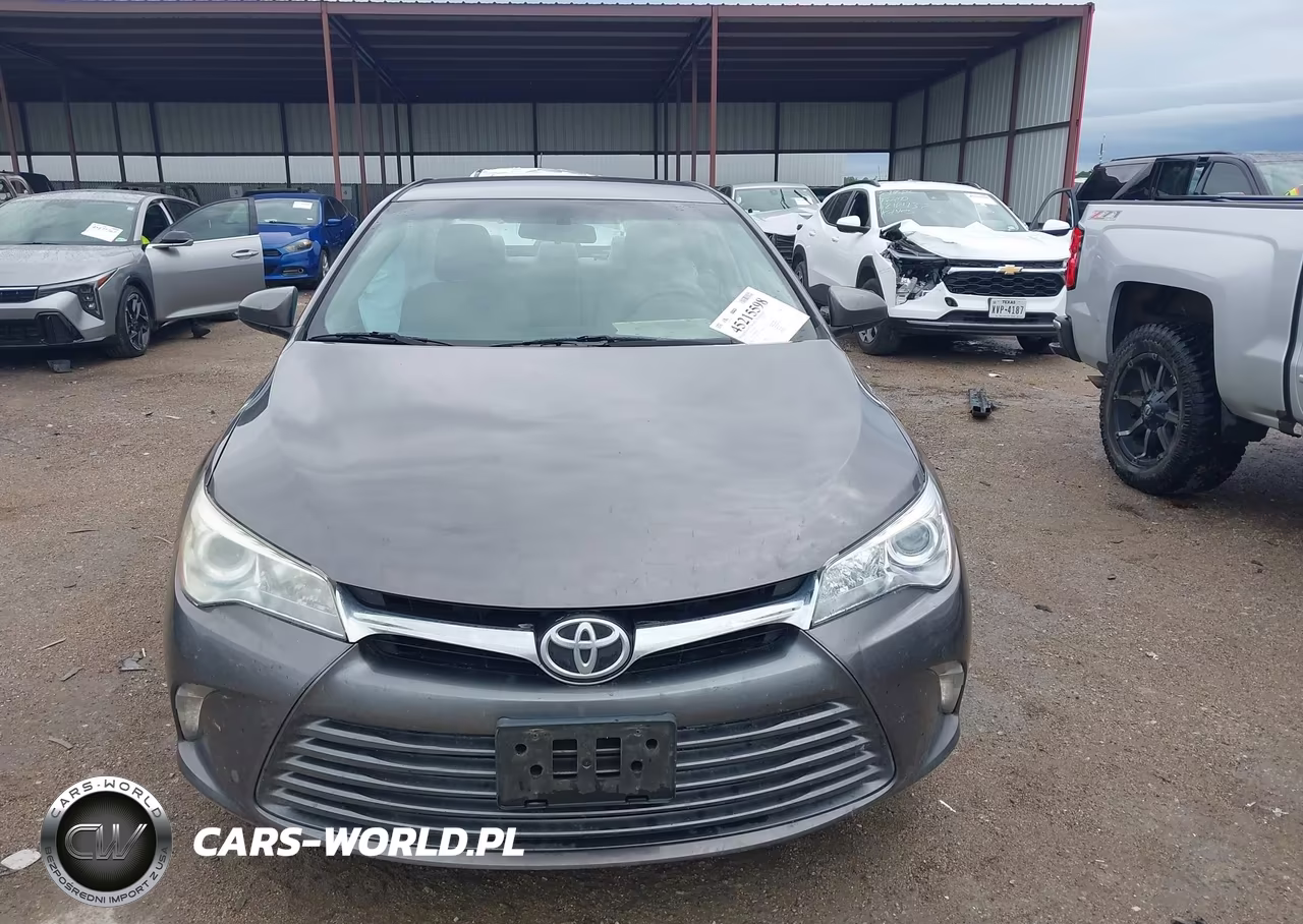 2016 Toyota Camry Le VIN:4T4BF1FK5GR524092 - 12