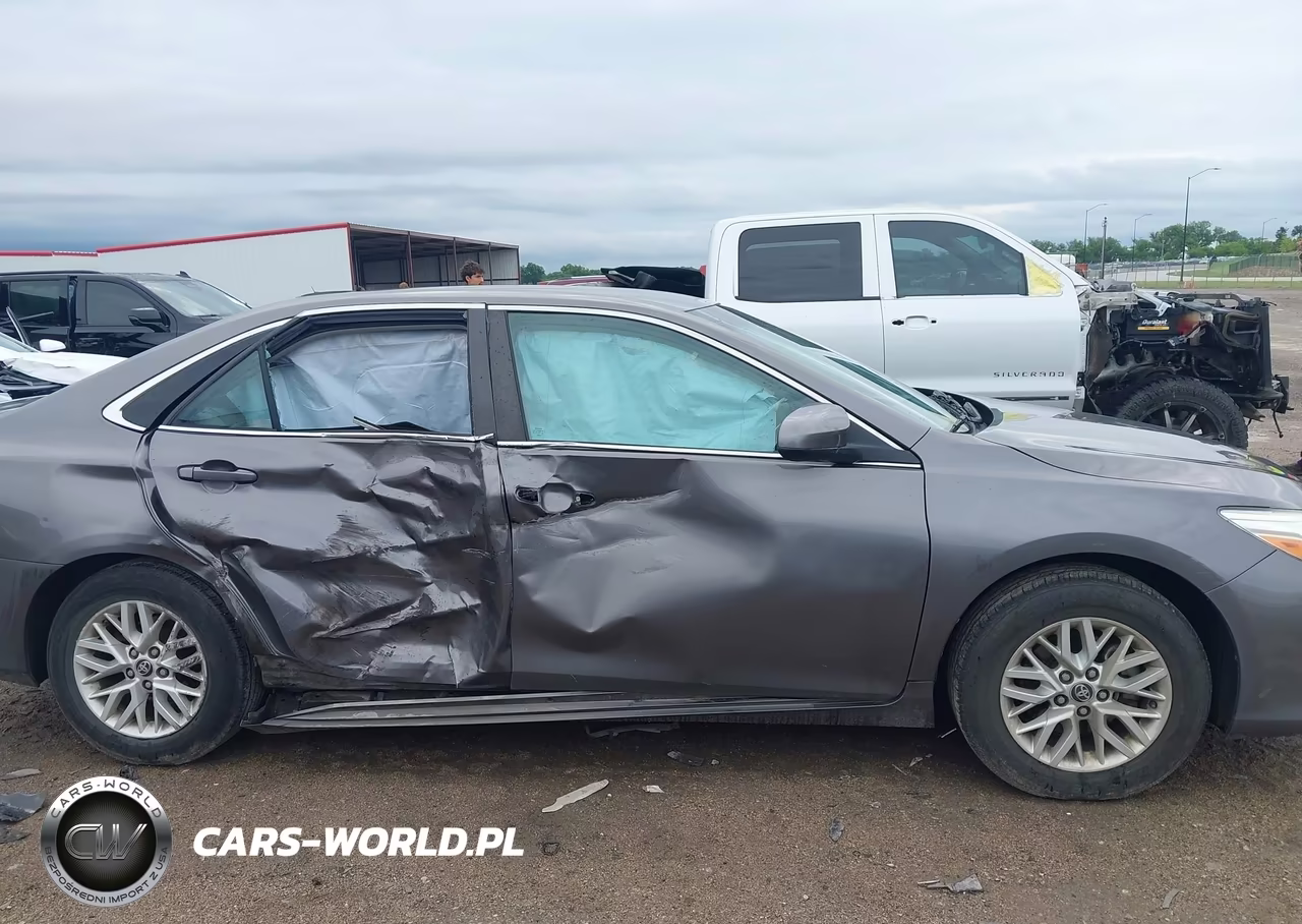2016 Toyota Camry Le VIN:4T4BF1FK5GR524092 - 13