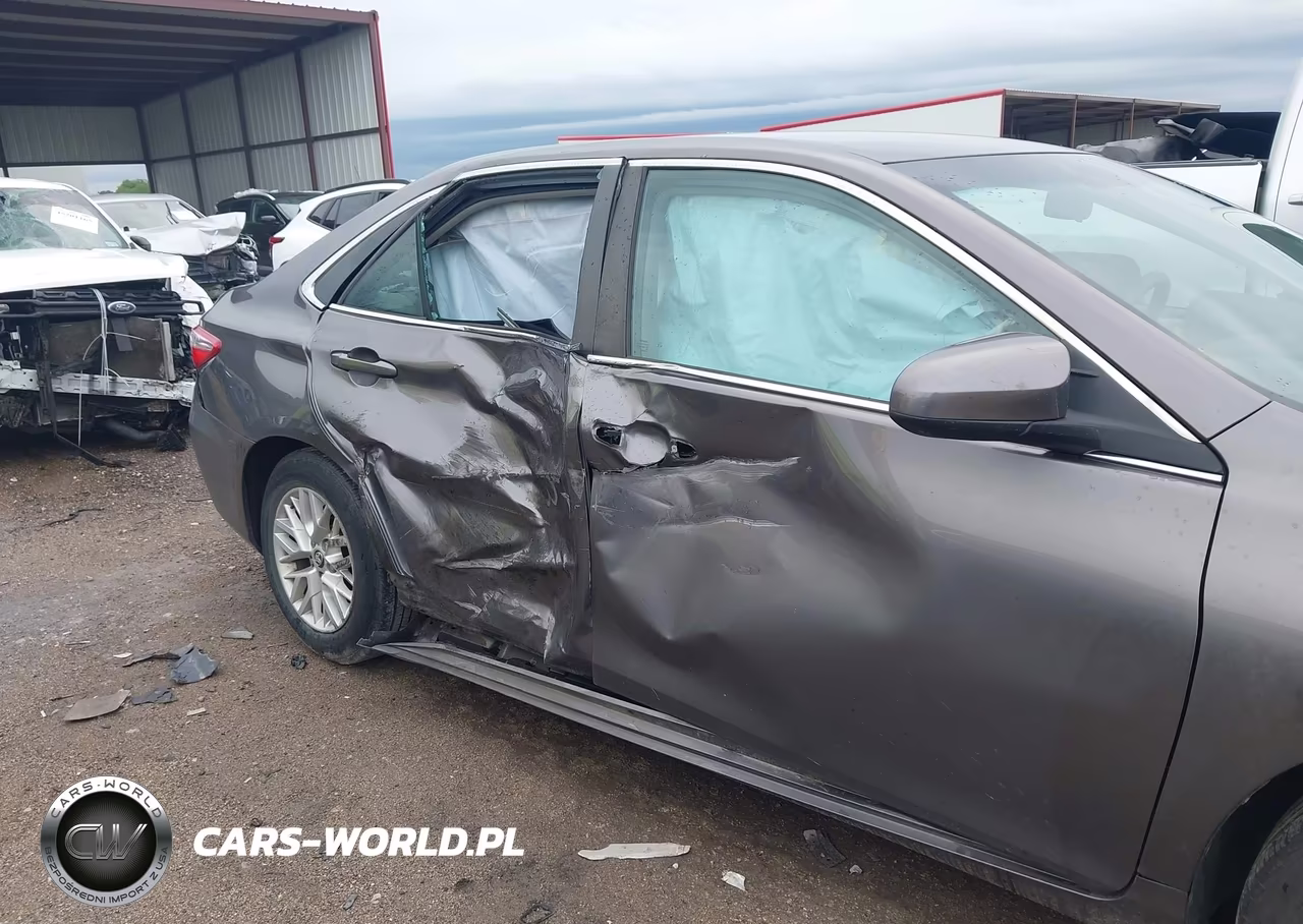 2016 Toyota Camry Le VIN:4T4BF1FK5GR524092 - 6