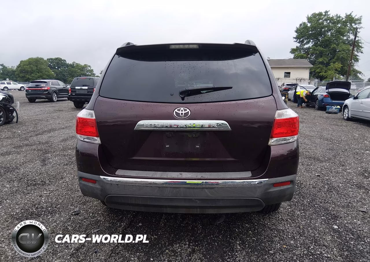 2011 Toyota Highlander Base V6 VIN:5TDZK3EHXBS035646 - 17