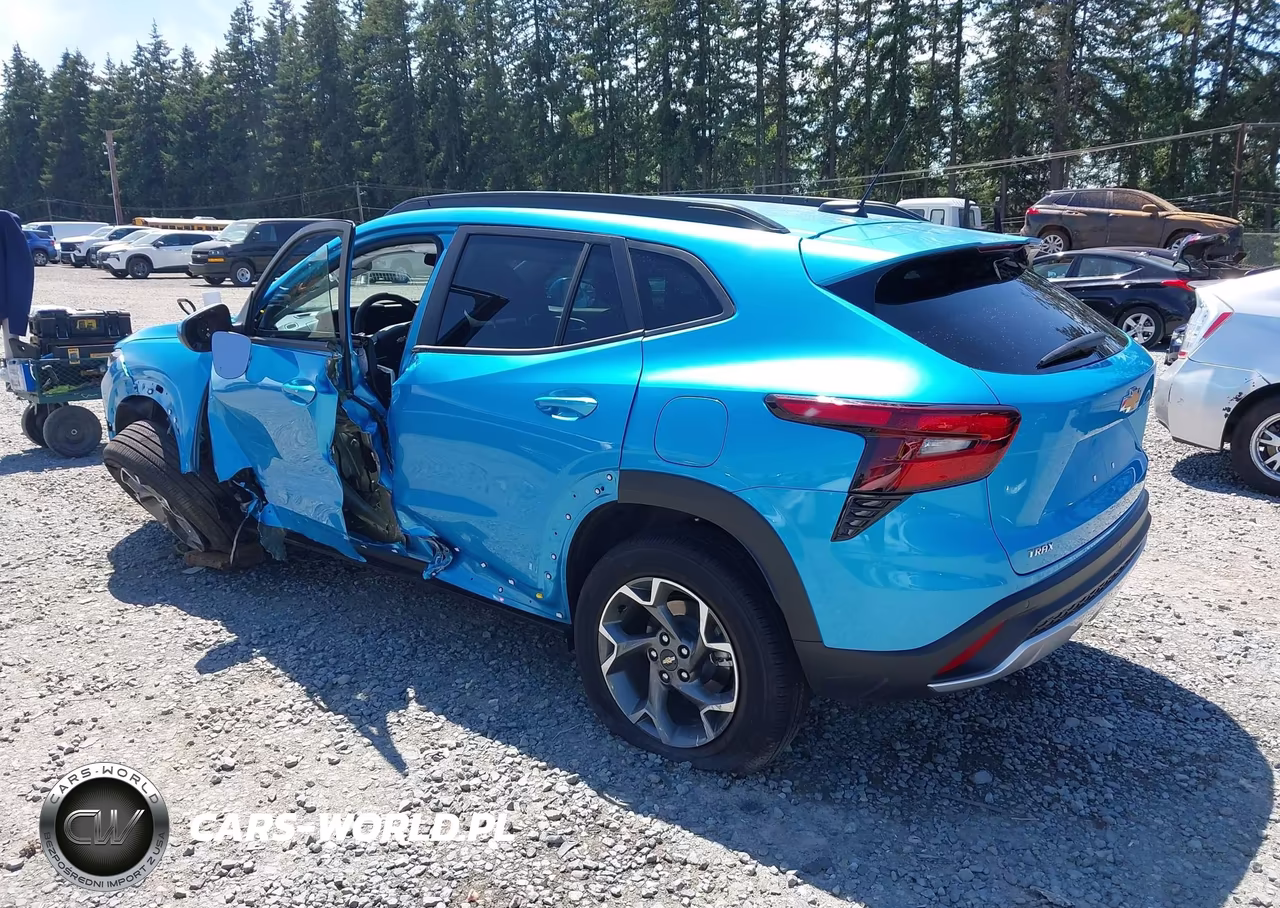 2025 Chevrolet Trax Fwd Lt VIN:KL77LHEP5SC325669 - 3