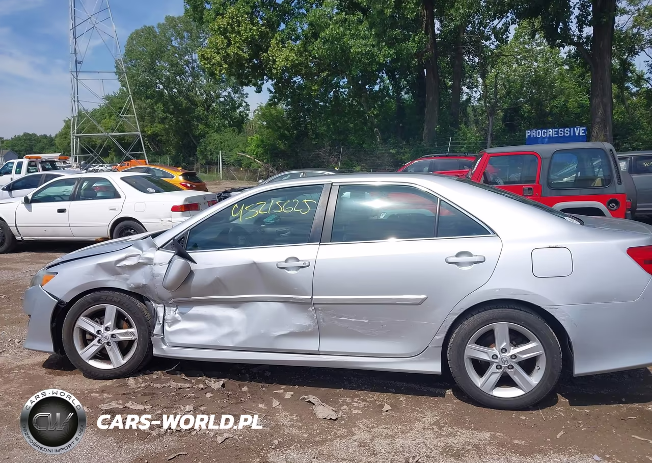 2014 Toyota Camry Se VIN:4T1BF1FK1EU455229 - 13