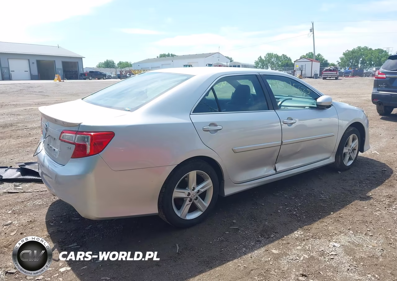 2014 Toyota Camry Se VIN:4T1BF1FK1EU455229 - 4
