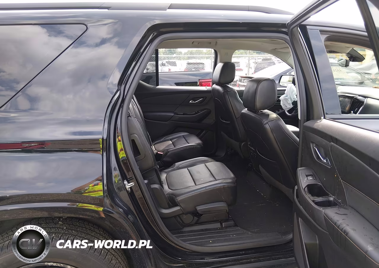 2018 Chevrolet Traverse Premier VIN:1GNEVJKW5JJ175524 - 8