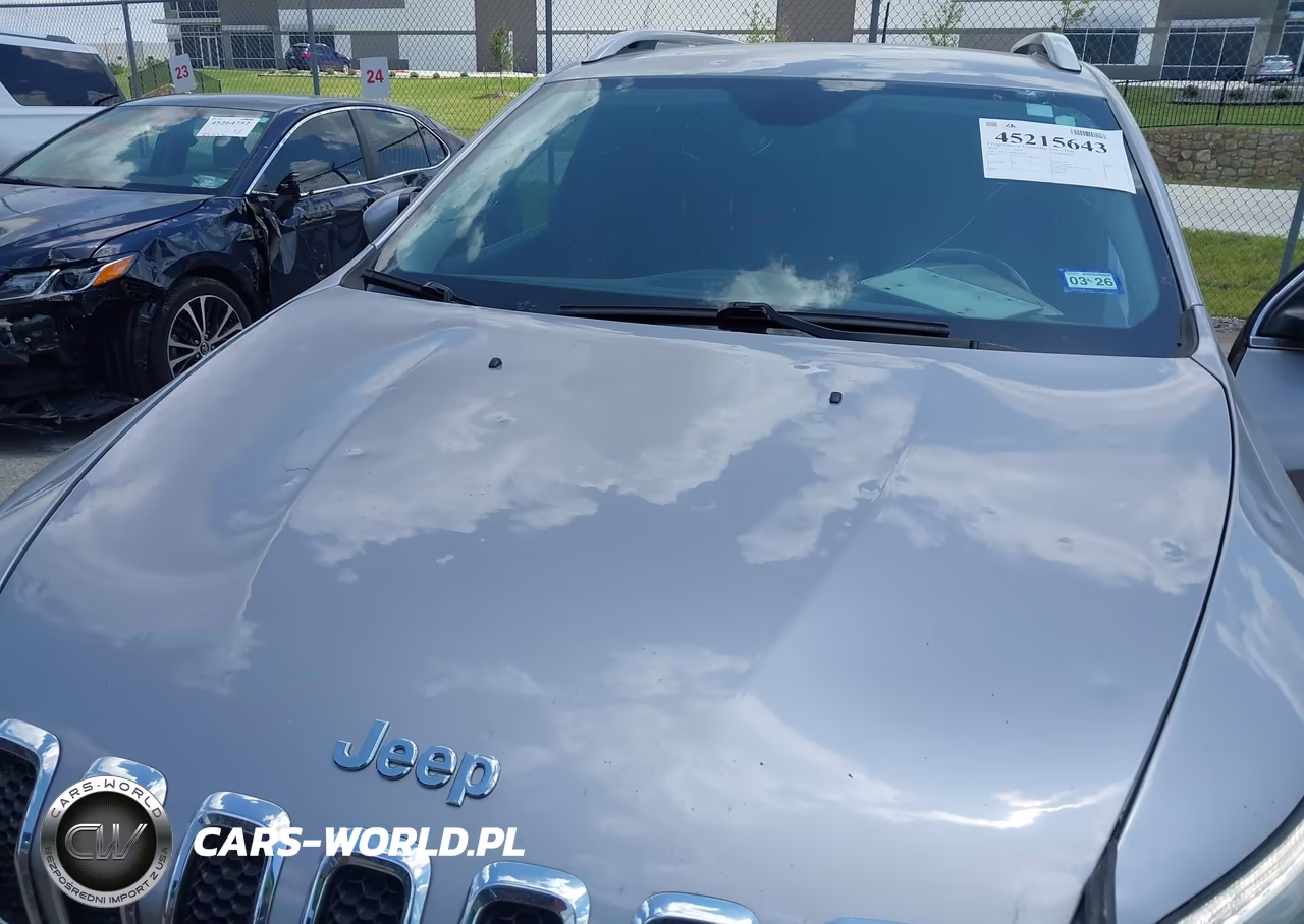 2018 Jeep Cherokee Latitude Plus Fwd VIN:1C4PJLLB4JD621682 - 6