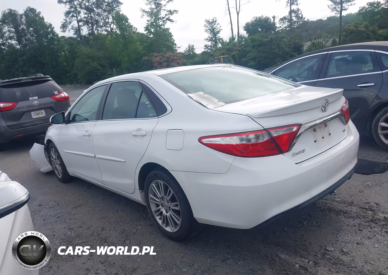2015 Toyota Camry Se VIN:4T1BF1FK8FU498225 - 14