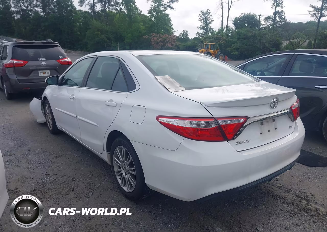 2015 Toyota Camry Se VIN:4T1BF1FK8FU498225 - 3