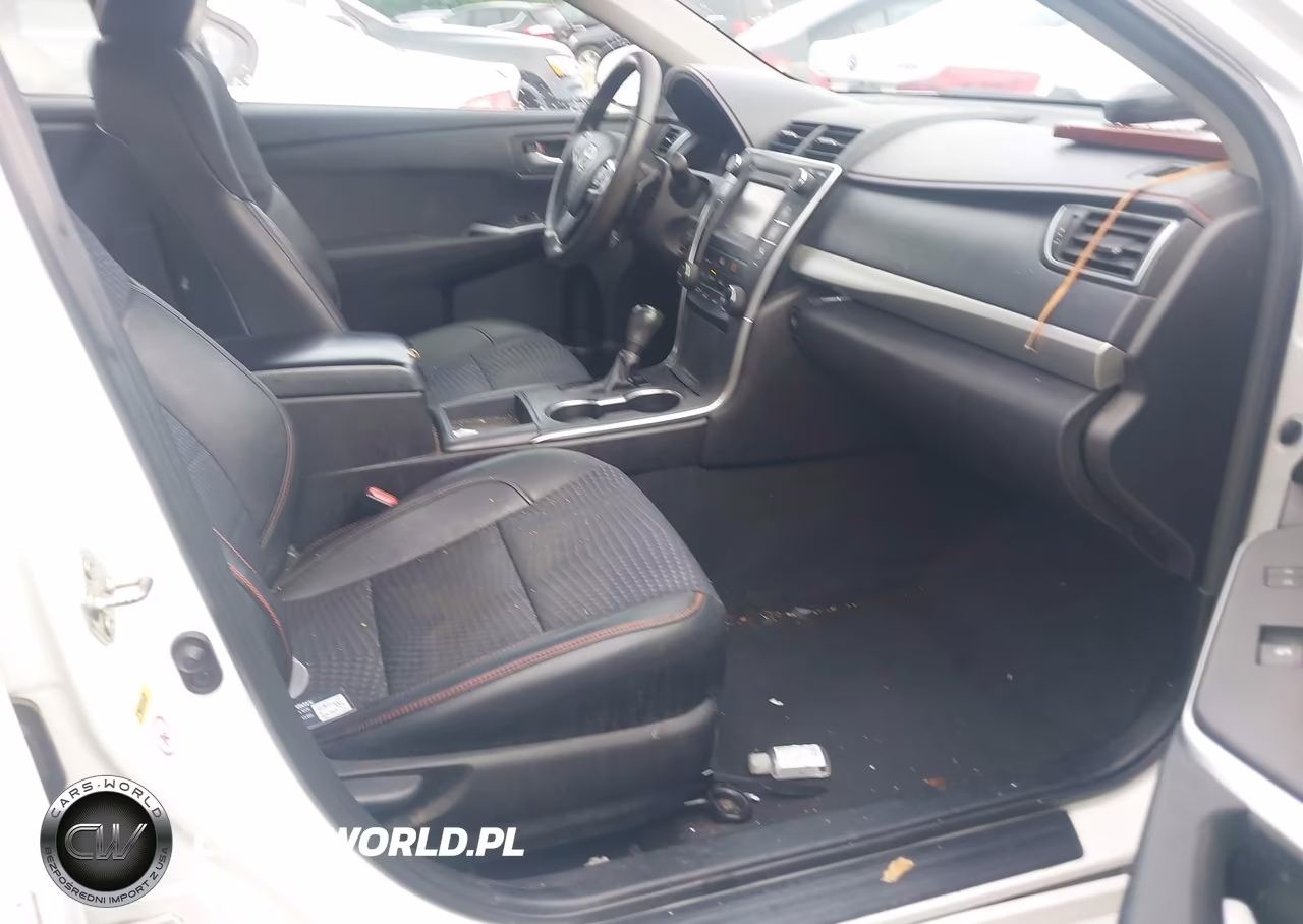2015 Toyota Camry Se VIN:4T1BF1FK8FU498225 - 5