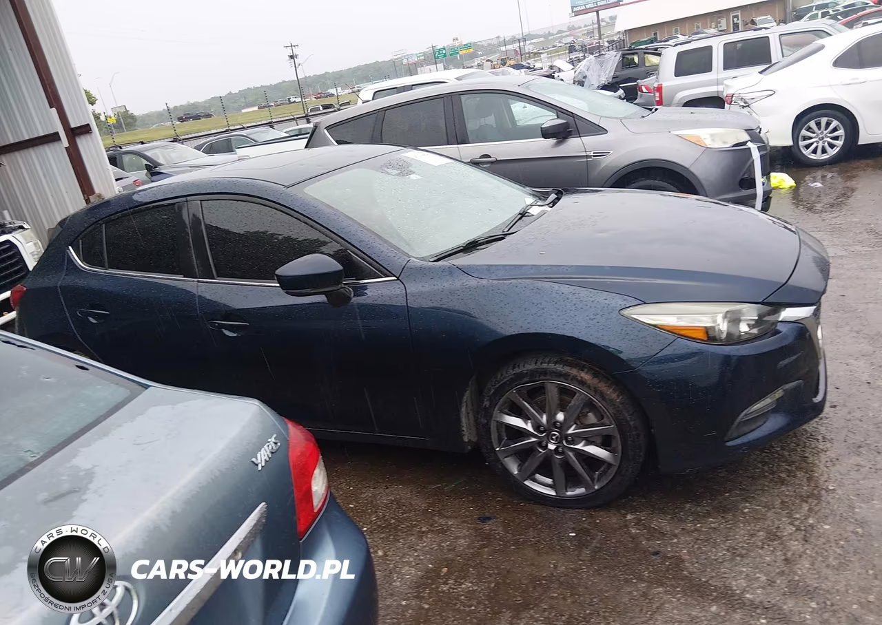 2018 Mazda Mazda3 Touring VIN:3MZBN1L30JM194336 - 13