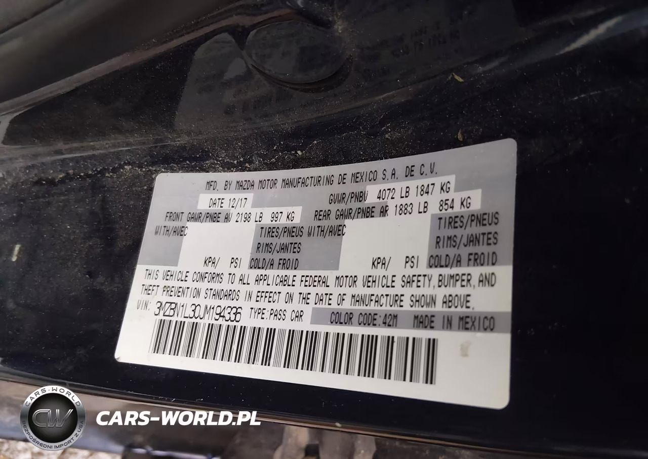 2018 Mazda Mazda3 Touring VIN:3MZBN1L30JM194336 - 9