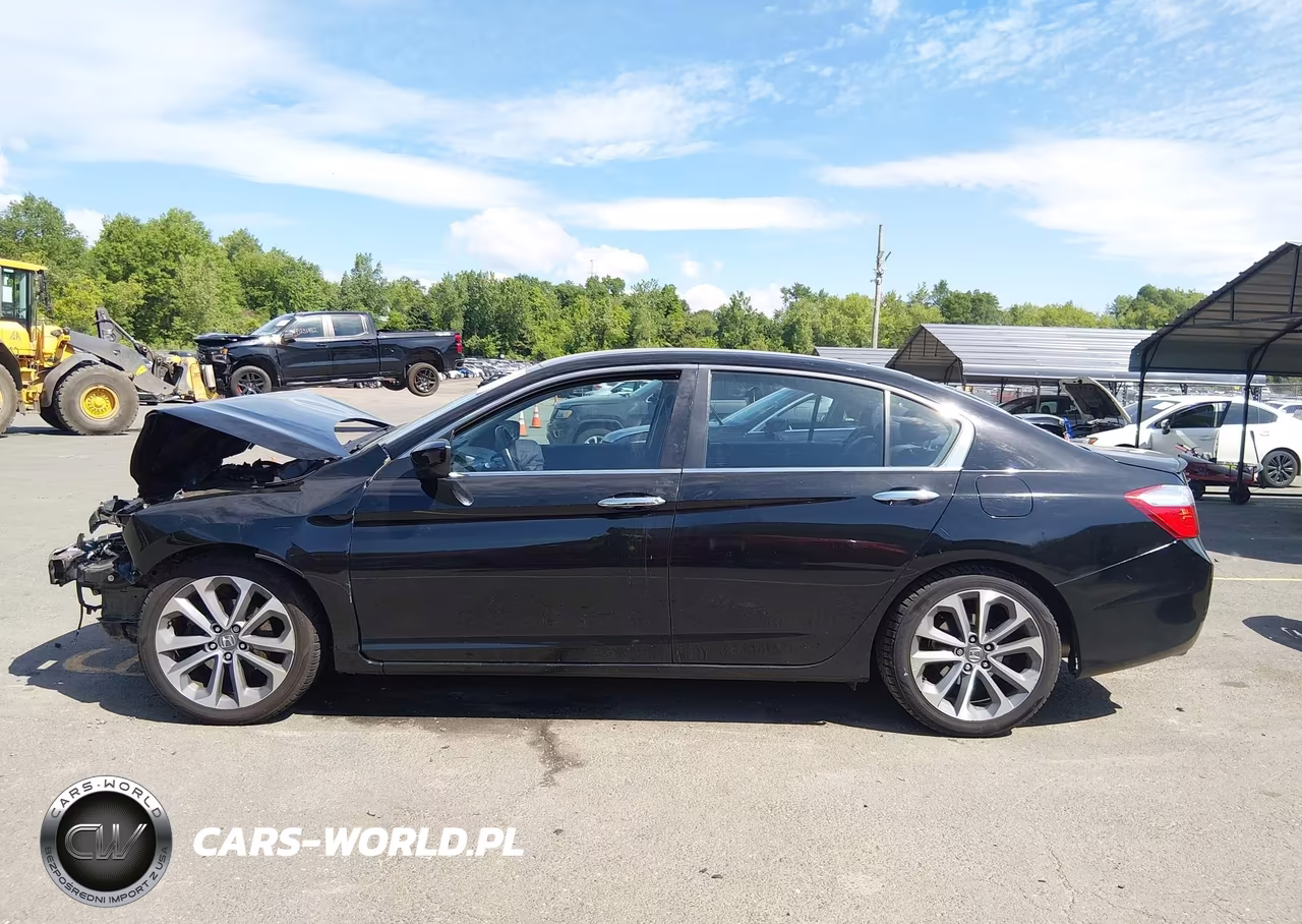 2015 Honda Accord Sport VIN:1HGCR2F50FA165696 - 15