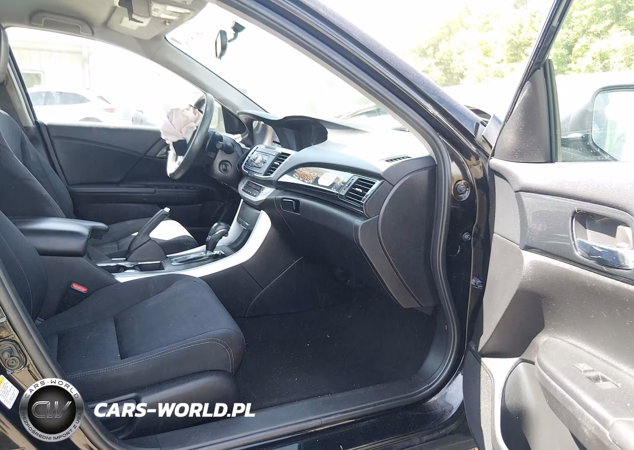 2015 Honda Accord Sport VIN:1HGCR2F50FA165696 - 5
