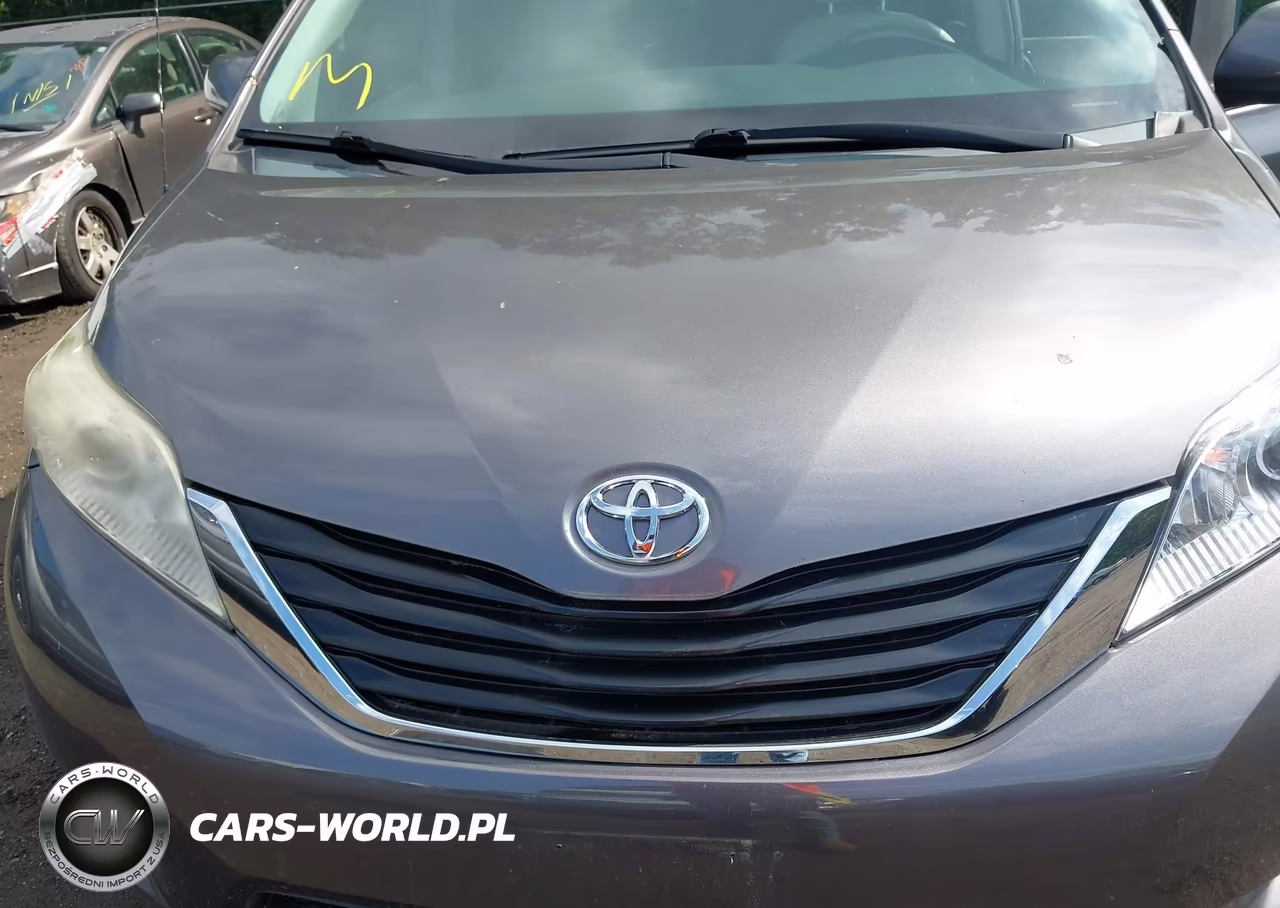 2011 Toyota Sienna Le VIN:5TDJK3DC1BS017412 - 6