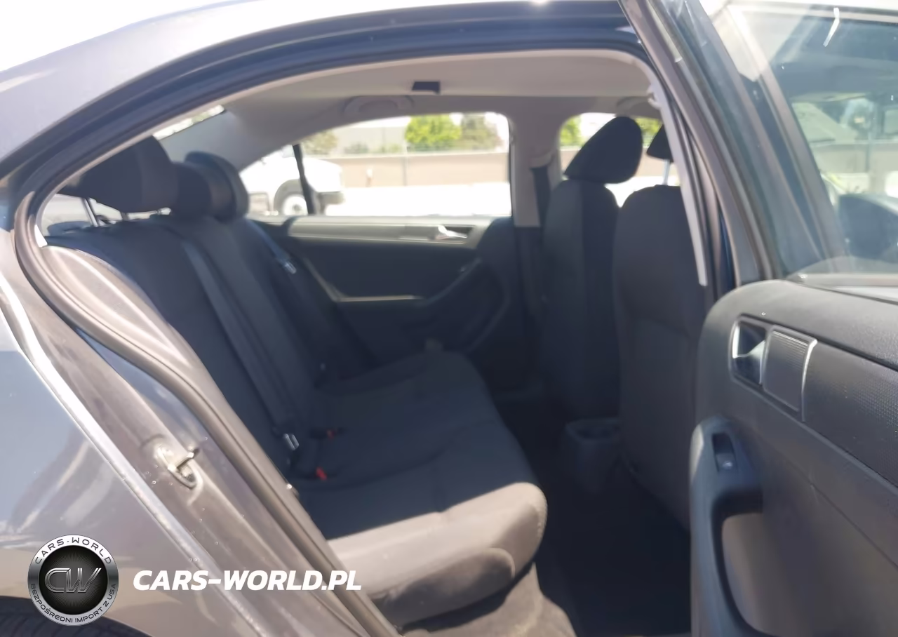 2011 Volkswagen Jetta 2.0L S VIN:3VW2K7AJ6BM059795 - 8