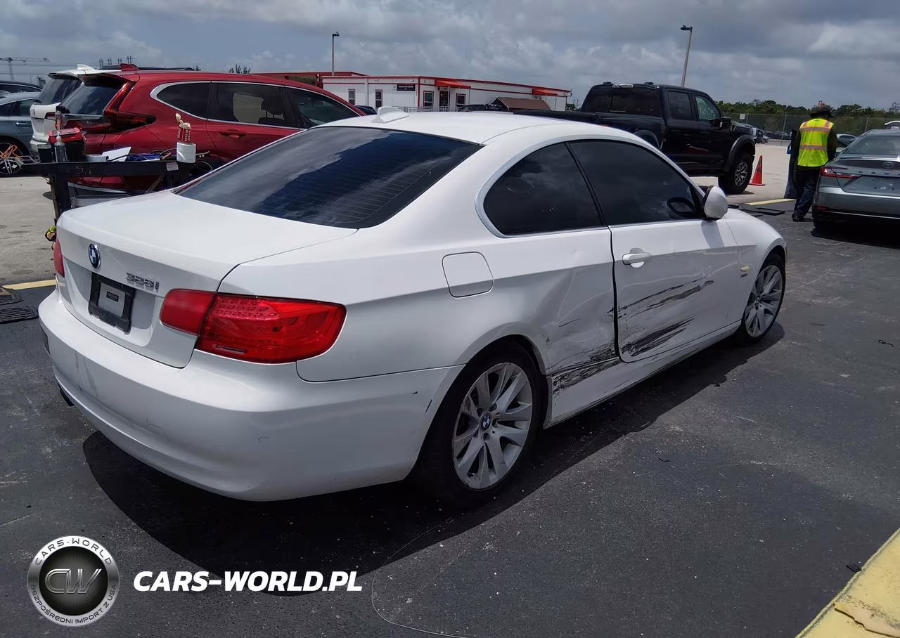 2012 BMW 328I xDrive VIN:WBAKF5C52CE656684 - 4